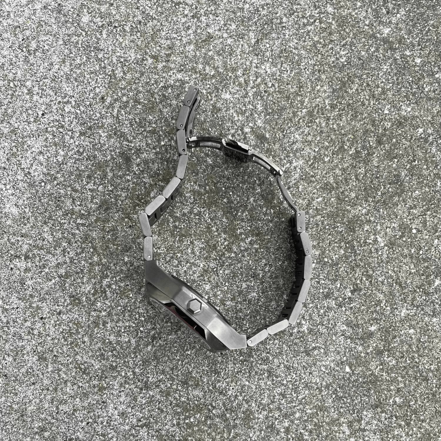 skeleton_watch - twofourtyseven